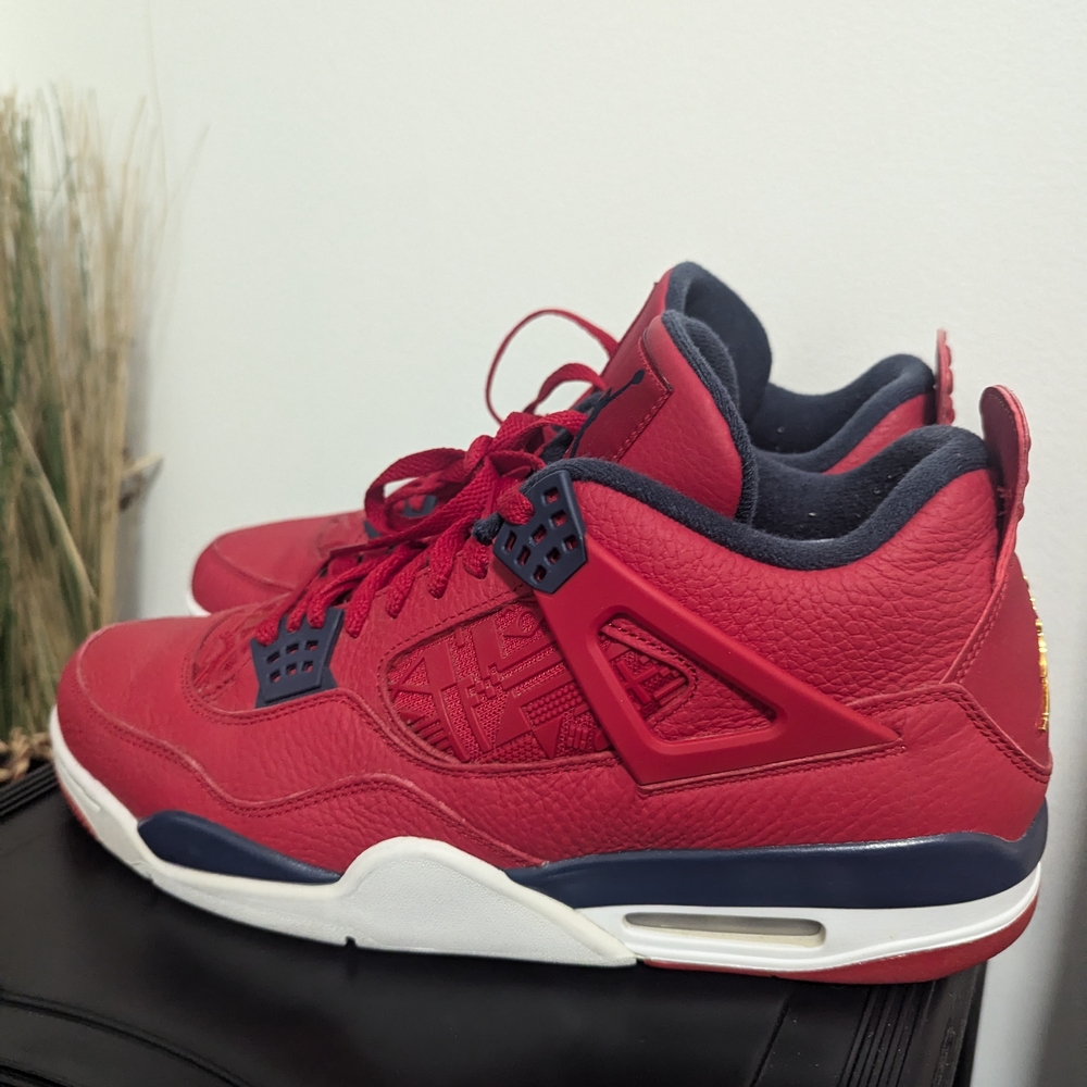 Air Jordan 4 Retro Fiba men's Size 13 Excellent Condition Euro US Cuba Chicago